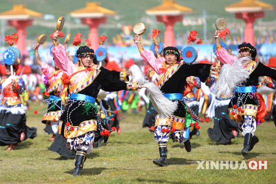 སྐབས་བརྒྱད་པའི་ཁམས་པའི་རིག་གནས་ཡུལ་སྐོར་སྒྱུ་རྩལ་དུས་ཆེན་དང་ཡུས་ཧྲུའུ་རྟ་རྒྱུག་འགྲན་ཚོགས་འགོ་འཛུགས།