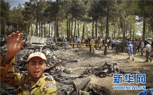 ཨི་རན་གྱི་འགྲུལ་སྐྱེལ་གནམ་གྲུ་ཞིག་སར་ལྷུང་ནས་ཉུང་མཐར་ཡང་མི་སོ་བརྒྱད་རྐྱེན་ལམ་དུ་ཤོར།