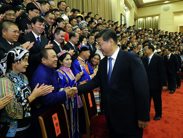 ཀྲུང་དབྱང་གི་མི་རིགས་ལས་དོན་གྲོས་ཚོགས་དང་རྒྱལ་སྲིད་སྤྱི་ཁྱབ་ཁང་གི་རྒྱལ་ཡོངས་ མི་རིགས་མཐུན་སྒྲིལ་ཡར་ཐོན་ལ་གཟེངས་བསྟོད་བྱེད་པའི་ཚོགས་ཆེན་ ཐེངས་དྲུག་པ་པེ་ཅིང་དུ་འཚོགས་པ།