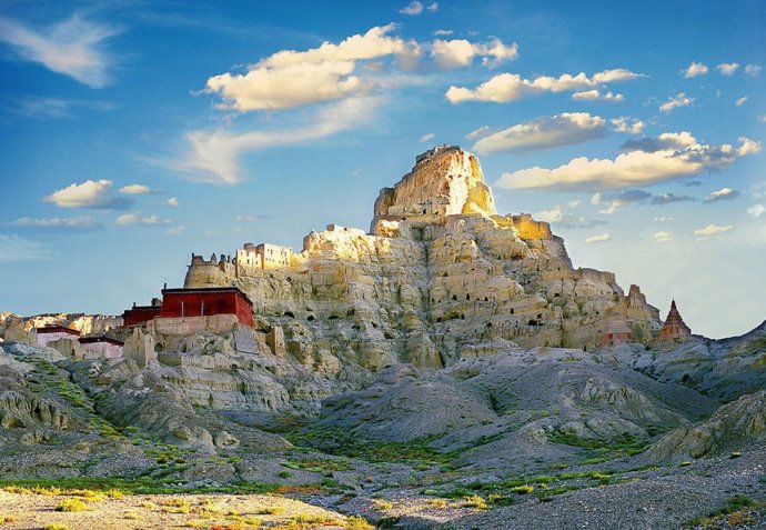 གུ་གེ་རྒྱལ་རབས་ཀྱི་གནའ་ཤུལ་སྲུང་སྐྱོང་གི་ཞིག་གསོ་ལས་གཞི་ཡོངས་སུ་མཇུག་སྒྲིལ།