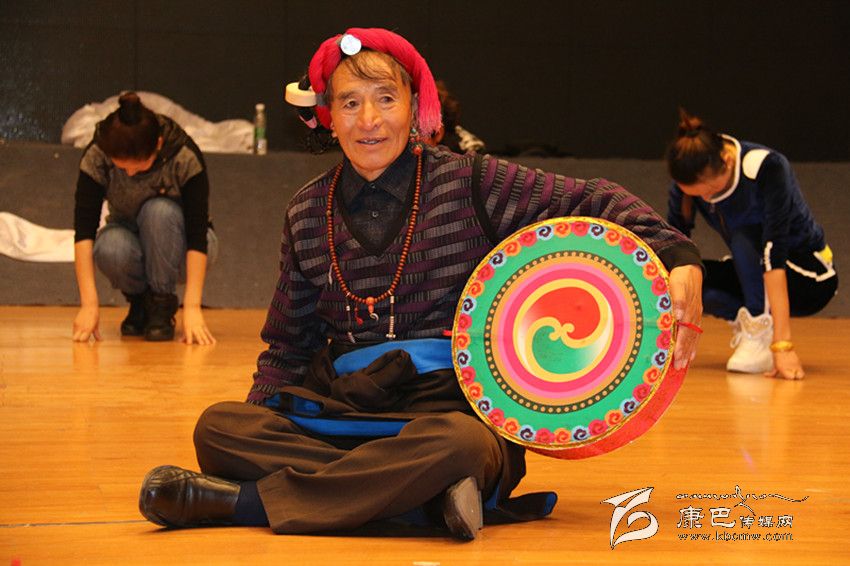 སི་ཁྲོན་ཞིང་ཆེན་གྱི་ཆེས་ཐོག་མའི་ཞིང་བའི་སྒྱུ་རྩལ་དུས་ཆེན་ཏཱ་ཀྲོའུ་ནས་འགོ་ཚུགས།