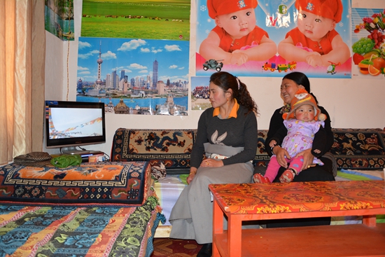 རྔ་བ་རྫོང་གིས་ས་མཐའི་ཡུལ་ཤོག་དང་གྲོང་རྡལ་དུ་གློག་མེད་པའི་གནད་དོན་ཧུར་ཐག་གིས་སེལ་ཐབས་བྱས་ཡོད།