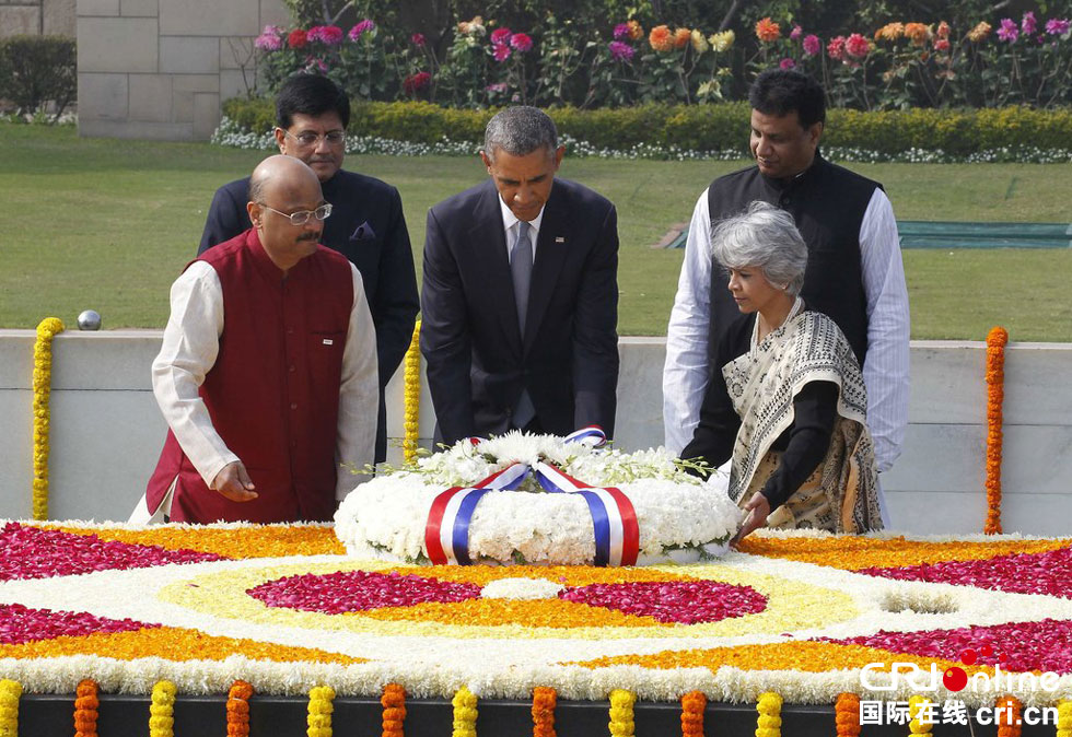 ཨ་རིའི་སྲིད་འཛིན་ཨོ་པཱ་མས་མ་ཧཱ་གྷན་དྷིའི་བང་སོ་ལ་མཇལ་ཞུ་གནང་།