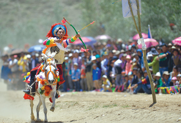 བོད་ཀྱི་འོང་སྐོར་རིང་རྟ་རྒྱུག་གཏོང་བ།