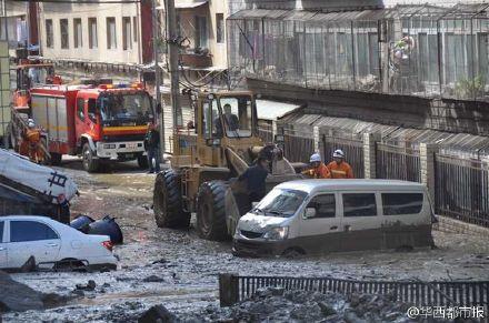 དར་མདོ་གྲོང་ཁྱེར་དུ་འདམ་རྡོའི་ཆུ་རུད་བྱུང་ནས་གནོད་སྐྱོན་ཕོག