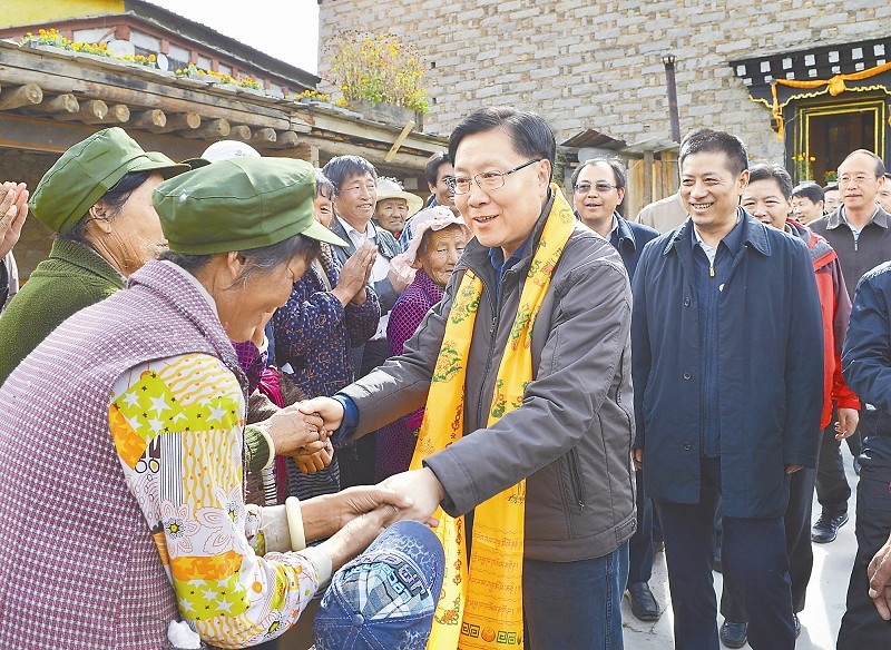 ཝང་ཏུང་མིང་གིས་དཀར་མཛེས་ཁུལ་དུ་རྟོག་ཞིབ་གནང་།