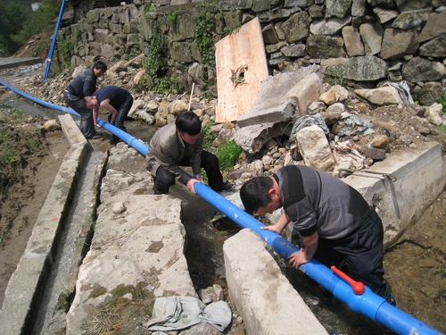 ཛམ་ཐང་རྫོང་གིས་ད་ལོ་མི་26822ཡི་འཐུང་ཆུའི་དཀའ་གནད་བདེ་བླག་ངང་ཐག་གཅོད་བྱས།