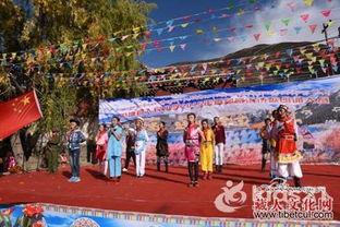 དཀར་མཛེས་ཁུལ་འབའ་ཐང་རྫོང་གིས་2015 ལོའི་ལོ་འཁོར་གྱི་སྐབས་དང་པོའི་བོད་སྐད་ཀྱི་སྙན་ངག་གྱེར་འདོན་འགྲན་བསྡུར་འཚོགས།