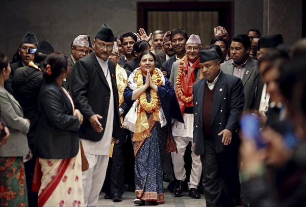 བལ་པོའི་ཆེས་ཐོག་མའི་བུད་མེད་སྲིད་འཛིན་བདམས་ཐོན་བྱུང་།
