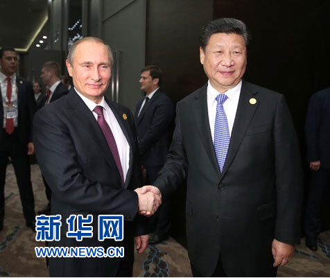 ཞི་ཅིན་ཕིང་གིས་ཨུ་རུ་སུའི་སྲིད་འཛིན་ཕུའུ་ཅིན་དང་མཇལ་འཕྲད་གནང་།