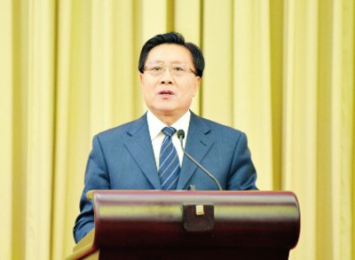 ཀྲུང་གུང་སི་ཁྲོན་ཞིང་ཆེན་ཨུ་ཡོན་ལྷན་ཁང་གིས་ཏང་ཕྱིའི་མི་སྣའི་བཞུགས་མོལ་ཚོགས་འདུ་འཚོགས་ཤིང་ཝང་ཏུང་མིང་གིས་གཙོ་སྐྱོང་གནང་བར་མ་ཟད་འབྲེལ་ཡོད་གསུང་བཤད་གནང་།