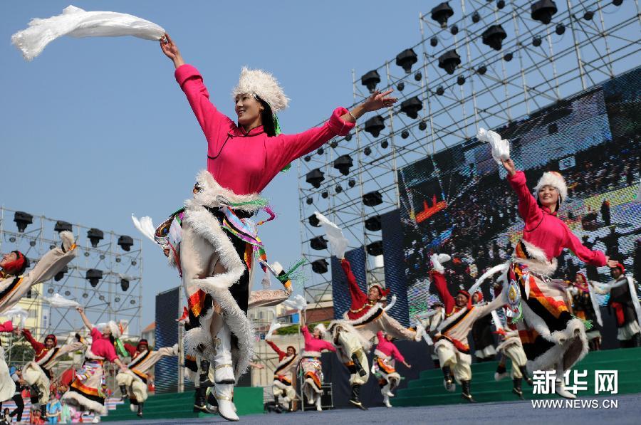 དགའ་སྤྲོའི་སྐོར་བྲོ་ལ་སྐབས་བཅུ་གཉིས་པའི་ཀྲུང་གོའི་དམངས་ཁྲོད་རིག་རྩལ་རི་སྐྱེས་མེ་ཏོག་གི་གཟེངས་རྟགས་ཐོབ།