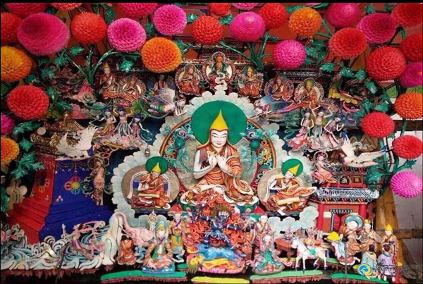 2016ལོའི་སྐུ་འབུམ་དགོན་གྱི་མེ་ཏོག་མཆོད་པ།