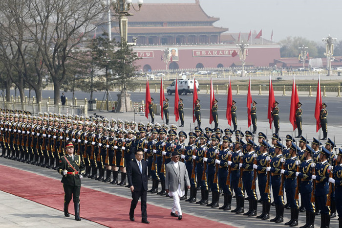 ལི་ཁེ་ཆང་གིས་བལ་བོའི་ཙུང་ལི་ཨོ་ལེ་དང་དང་གྲོས་མོལ་མཛད།