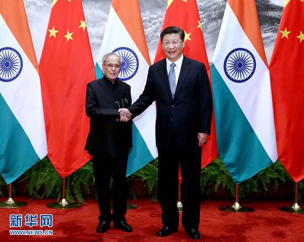 ཞི་ཅིན་ཕིང་གིས་རྒྱ་གར་གྱི་སྲིད་འཛིན་མོའོ་ཁི་ཅེ་དང་གྲོས་མོལ་མཛད།