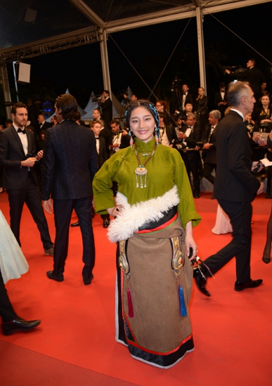 གློག་བརྙན་《དཀོན་མཆོག་སྒྲོལ་མ།》