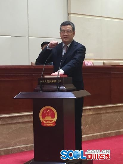 ཀྲུའུ་ཧེ་ཞིན་སི་ཁྲོན་ཞིང་ཆེན་གྱི་ཞིང་དཔོན་གཞོན་པར་བསྐོས།