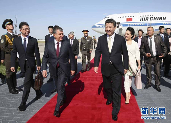 ཞི་ཅིང་ཕིང་གིས་ཨུ་ཟ་བྷེ་ཁི་སི་ཐན་ལ་རྒྱལ་དོན་འཚམས་འདྲི་གནང་འགོ་བརྩམས།