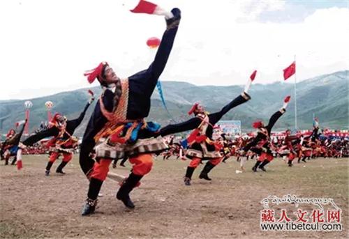 ཡུལ་ཤུལ་རྟ་རྒྱུགས་དུས་ཆེན་དང་སྐབས་དང་པོའི་གངས་ལྗོངས་གེ་སར་རིག་གནས་སྒྱུ་རྩལ་དུས་ཆེན་སྤྱི་ཟླ་བདུན་པར་འགོ་ཚུགས་རྒྱུ་རེད།
