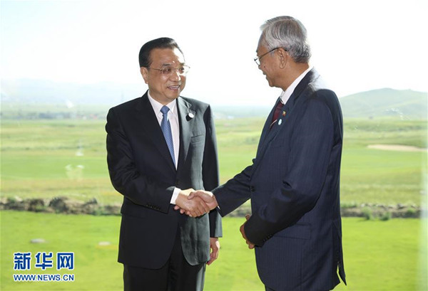 ལི་ཁེ་ཆང་གིས་འབར་མའི་སྲིད་འཛིན་ཝོ་ཡན་ཅུའེ་ལ་མཇལ་འཕྲད་གནང་།