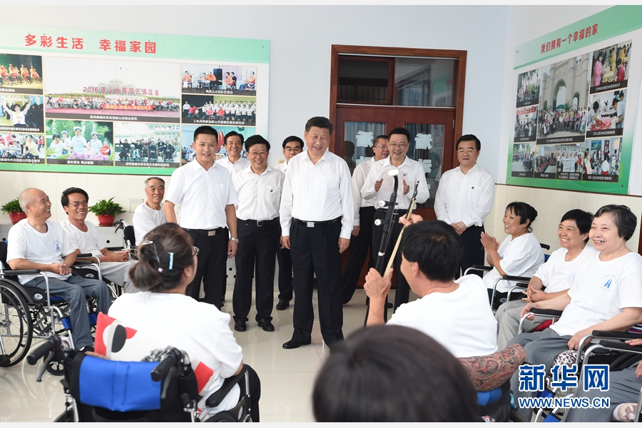 ཞི་ཅིན་ཕིང་གིས་ཧོ་པེ་ཞིང་ཆེན་གྱི་ཐང་ཧྲན་གྲོང་ཁྱེར་ལ་རྟོག་ཞིབ་མཛད།