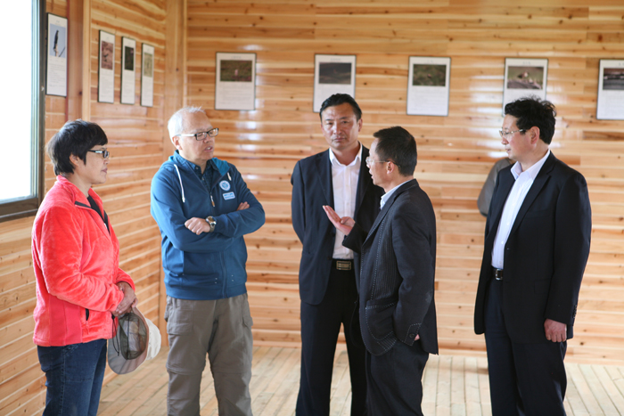 སི་ཁྲོན་ཞིང་ཆེན་མཛོད་དགེ་རྫོང་གི་རྒྱལ་ཁབ་འདམ་རའི་སྤྱི་གླིང་ལས་གྲྭ་ལེགས་འགྲུབ་བྱུང་།
