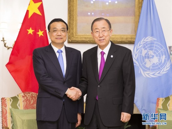 ལི་ཁེ་ཆང་གིས་མཉམ་འབྲེལ་རྒྱལ་ཚོགས་ཀྱི་དྲུང་ཡིག་ཆེན་མོ་ཕན་ཇི་ཝུན་ལ་མཇལ་ཕྲད་གནང་།
