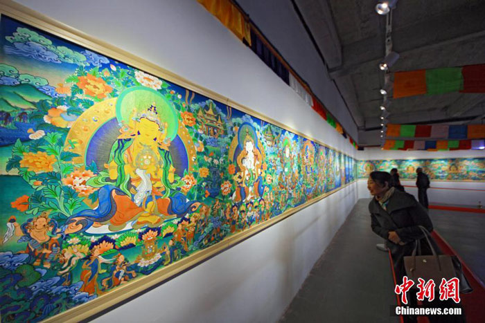 སྨི་བརྒྱའི་ཐང་ག་ཐེན་ཅིན་དུ་འགྲེམས་སྟོན་བྱས། ལྷ་བཟོ་བ་བཅུས་ལོ་6ལ་བྲིས། 