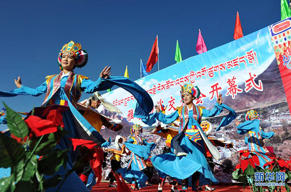 སྤྱི་ལོ་2016ལོའི་ཡར་ཀླུང་ཚོང་འདུས་བོད་ལྗོངས་ལྷོ་ཁ་གྲོང་ཁྱེར་སྣེ་གདོང་ཆུས་སུ་འགོ་ཚུགས་པ།