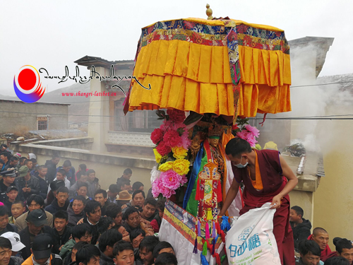 དགའ་ལྡན་སུམ་རྩེན་གླིང་གི་བྱམས་པ་གླིང་སྐོར།