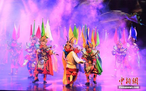 སི་ཁྲོན་ཞིང་ཆེན་རྔ་བ་ཁུལ་གྱིས་བོད་རིགས་དང་ཆའང་རིགས་ཀྱི་ཟློས་གར་སློབ་གྲྭར་སྤེལ་བའི་བྱེད་སྒོ་འགོ་ཚུགས་པ། 