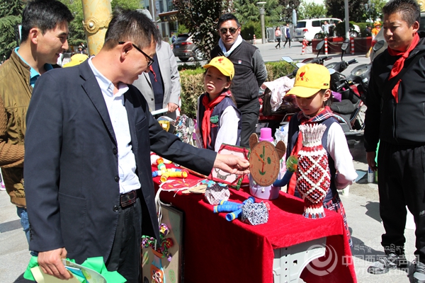 བོད་རང་ལྗོངས་ཀྱིས་འཛམ་གླིང་ཁོར་ཡུག་ཉིན་མོའི་དྲིལ་བསྒྲགས་བྱེད་སྒོ་སྤེལ་བ།