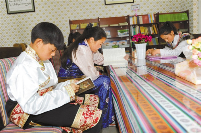 ཉིང་ཁྲི་གྲོང་ཁྱེར་བྱིས་པའི་ཕན་བདེ་ཁང་གིས་དབང་སྐྱོན་བྱིས་པ་དང་ད་ཕྲུག་451གཅིག་སྡུད་གསོ་ཉར་བྱས་ཡོད།