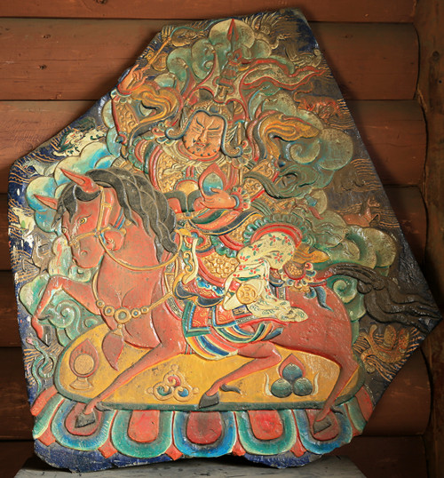 ཆུ་ཆེན་རྫོང་དུ་གེ་སར་གྱི་རྡོ་བརྐོས་ཐེངས་དང་པོར་གསར་རྙེད་བྱུང་བ།