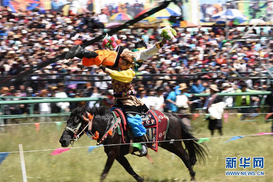 སྐབས་བཅུ་གཅིག་པའི་གེ་སར་རྟ་རྒྱུག་དུས་ཆེན་ཀན་ལྷོ་རྨ་ཆུ་ནས་སྤེལ་འགོ་ཚུགས་པ།