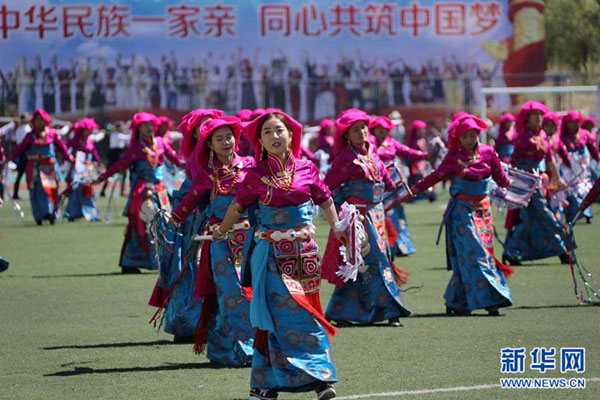 མཚོ་སྔོན་ཞིང་ཆེན་གྱི་སྐབས་དྲུག་པའི་གྲངས་ཉུང་མི་རིགས་ཀྱི་སྲོལ་རྒྱུན་ལུས་རྩལ་འགྲན་ཚོགས་འགོ་ཚུགས་པ། 