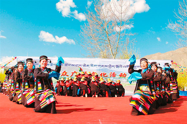 འཕྱོངས་རྒྱས་རྫོང་གི་ལྷ་ཡུལ་གཞས་ཆེན།