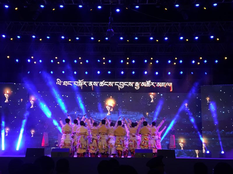 སྐབས་དང་པོའི་ཚངས་དབྱངས་རྒྱ་མཚོའི་སྙན་ངག་དུས་ཆེན་ལི་ཐང་དུ་སྤེལ་བ།