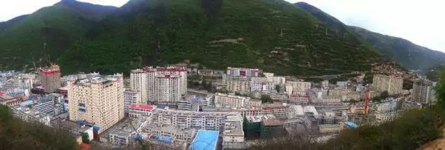 འབར་ཁམས་གྲོང་ཁྱེར་གྱིས་ཁོར་སྲུང་སྒྱུར་བཅོས་ལས་དོན་དམ་འཛིན་བྱས། 