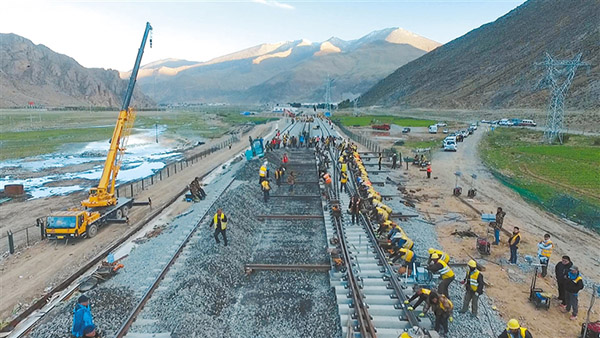  མཚོ་བོད་ལྕགས་ལམ་གོར་མོ་ནས་ལྷ་ས་བར་གྱི་དུམ་བུའི་ནུས་པ་རྒྱ་བསྐྱེད་སྒྱུར་བཀོད་ལས་གྲྭ་འགོ་ཚུགས་པ།