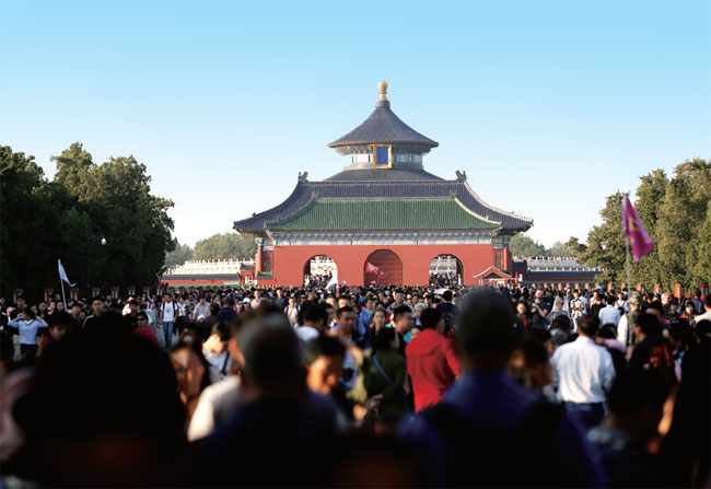 དུས་ཆེན་གཉིས་རིང་རྒྱལ་ཡོངས་ཀྱིས་རྒྱལ་ནང་གི་ཡུལ་སྐོར་བ་མི་ཐེངས་དུང་ཕྱུར་7ལྷག་ཙམ་ལ་སྣེ་ལེན་ཞུས་པ། 