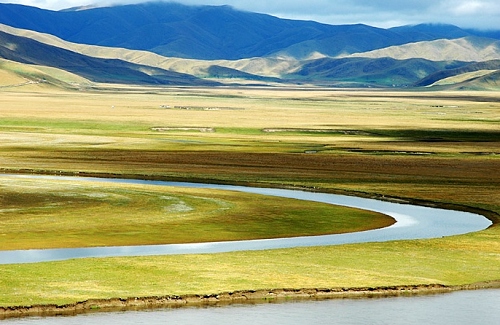 སི་ཁྲོན་ཧུང་ཡོན་རྫོང་གིས&quot;སྐར་མ་རིམ་ལྔའི་ཡར་སྐུལ&quot;ལམ་སྲོལ་འཚོལ་ཞིབ་བྱས་པ།