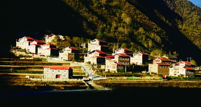 གྲོང་ཚོར་སྤྱོད་བཟང་སྒྲིག་ནན་གྱི་ལྟ་སྐུལ་བ་ཡོད།  