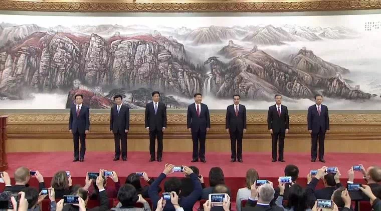 སྐབས་གསར་པའི་ཀྲུང་དབྱང་ཆབ་སྲིད་ཅུས་ཀྱི་རྒྱུན་ལས་ཨུ་ཡོན་བདམས་ཐོན་བྱུང་བ། 