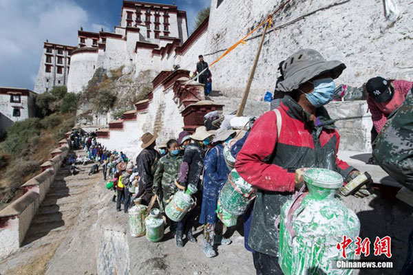 ཕོ་བྲང་པོ་ཏ་ལར་དཀར་རག་བྱུགས་པའི་དུས་ལ་སླེབས་པ།