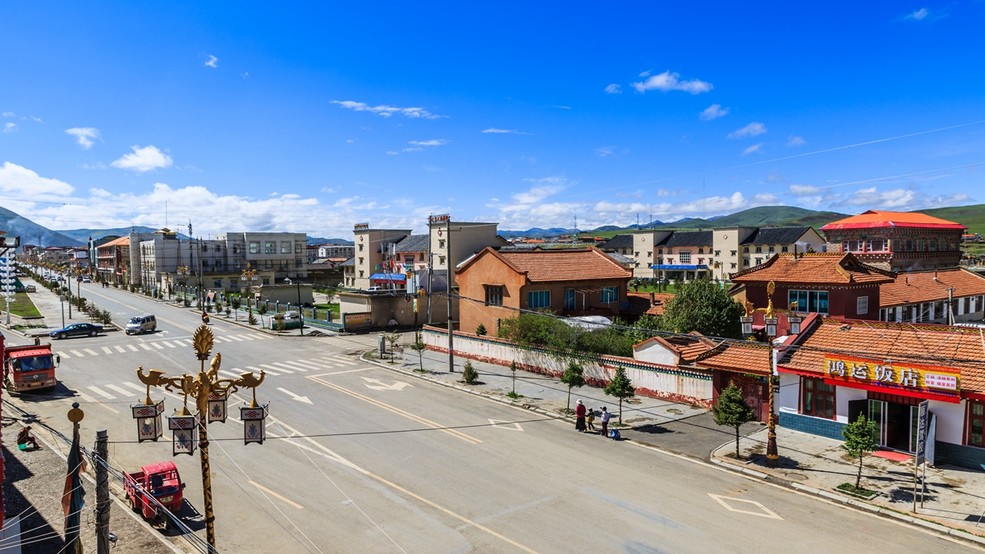 གསེར་ཐར་རྫོང་གིས་ལག་རྩལ་གསར་པ་བསླབས་ཏེ་འབྱོར་ཕྱུག་གི་ལམ་བུ་རྒྱ་ཆེར་བཏང་།
