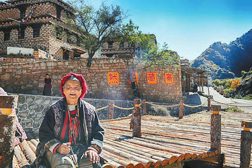 ཁ་གཏད་རོགས་སྐྱོར་བྱས་ཏེ། ར་ལམ་གྲོང་ཚོ་རྣམ་པ་གསར་པར་བསྒྱུར།
