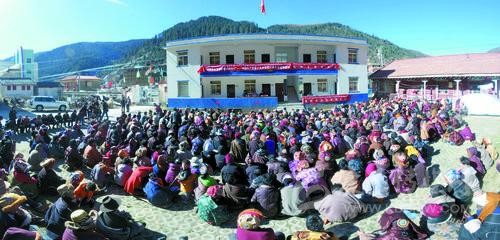  ཡུལ་སྐད་སྒྲོག་འགྲེལ་གྲོང་སྡེ་དང་སྦྲ་གུར་དུ་ཁྱབ་པ།