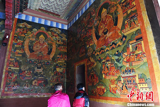 བླ་བྲང་བཀྲ་ཤིས་འཁྱིལ་གྱི་རིག་དངོས་སྲུང་སྐྱོང་ལས་གྲྭའི་ལྷ་ཁང་13ཉམས་གསོ་ལེགས་འགྲུབ་བྱུང་པ།