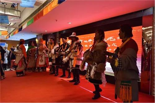 ཧུང་ཡོན་རྫོང་གི་སྐབས་དང་པོའི་ནོར་གནག་ཟས་མཆོག་རིག་གནས་དུས་ཆེན།